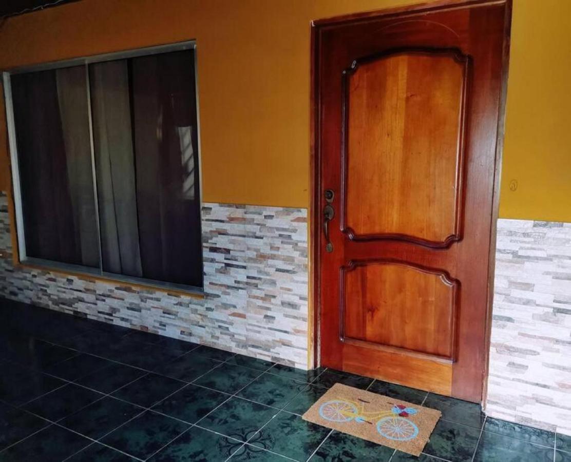 Casa Kros Quepos Exterior foto
